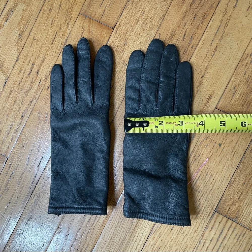 Women's Elegant Gray Lined Leather Gloves NWOT